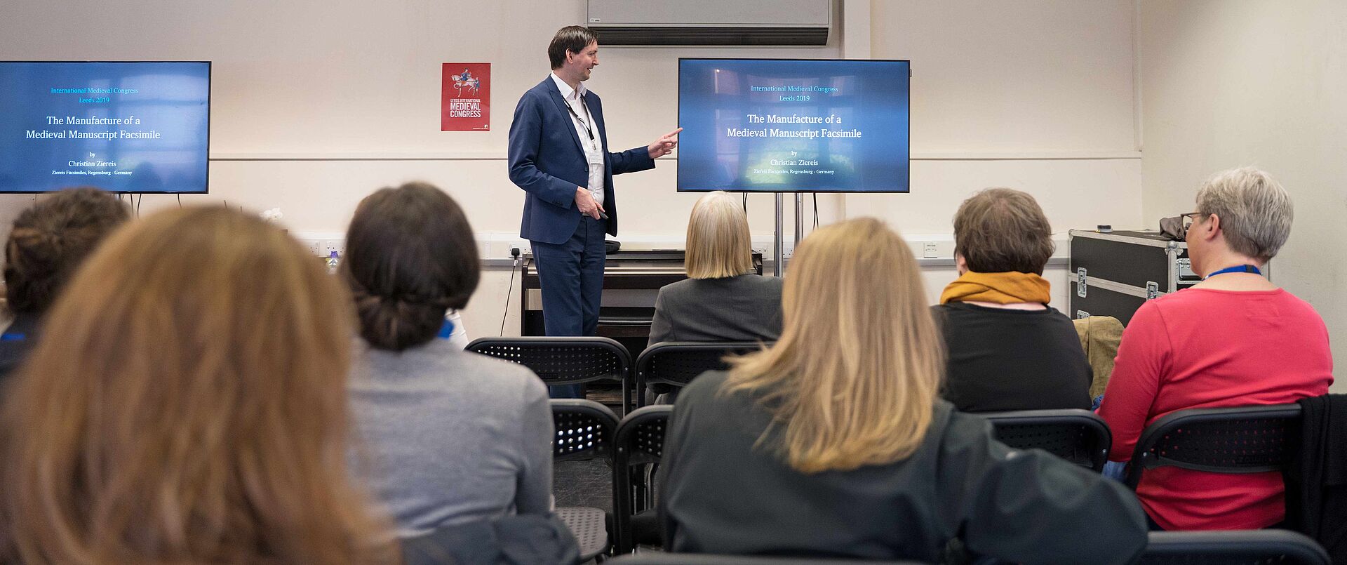 The 45-minute lecture was held at the invitation of Dr. Schmid (University of Salzburg)