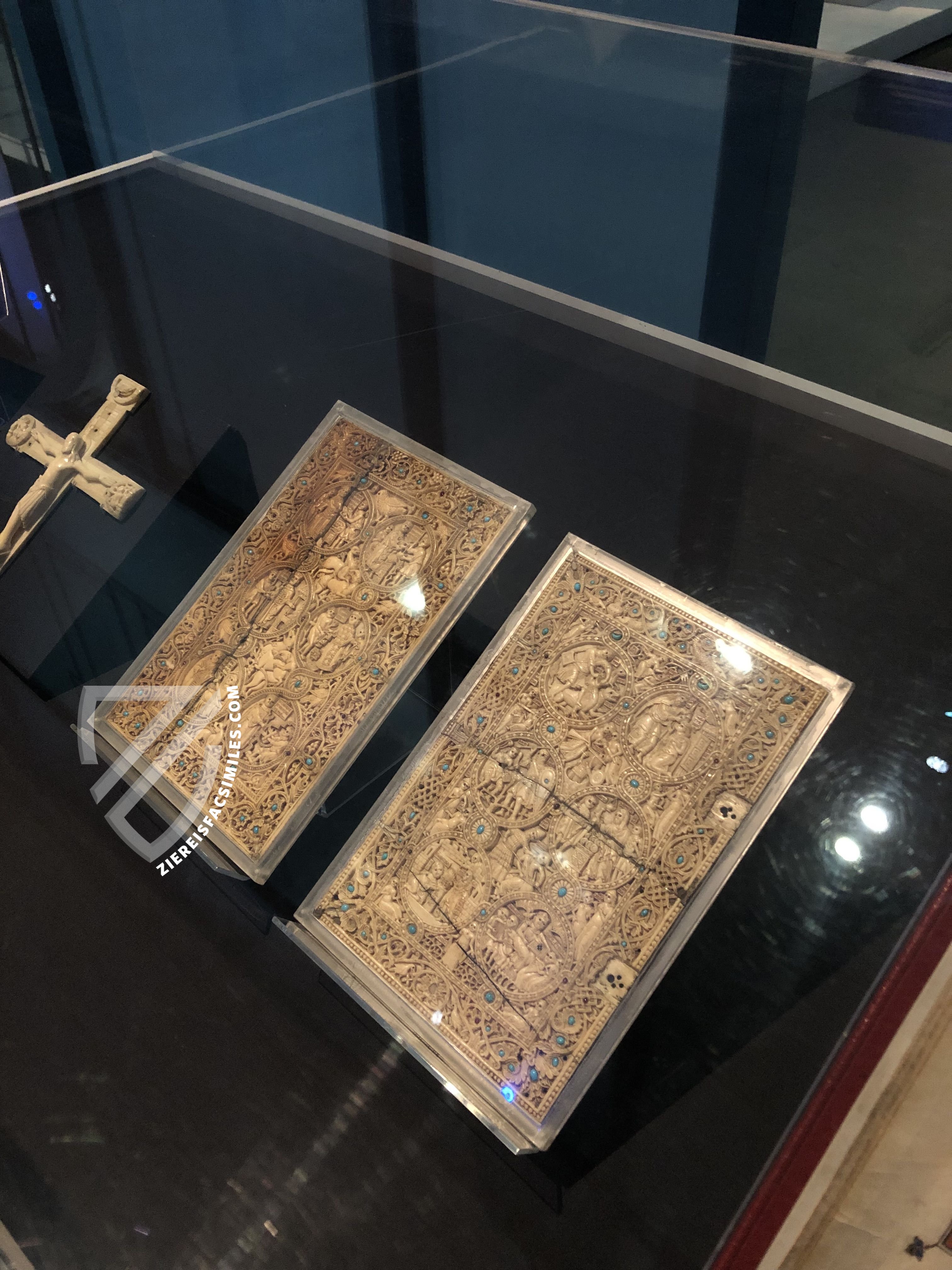Ivory plaques from the original luxury binding of the Melisende Psalter