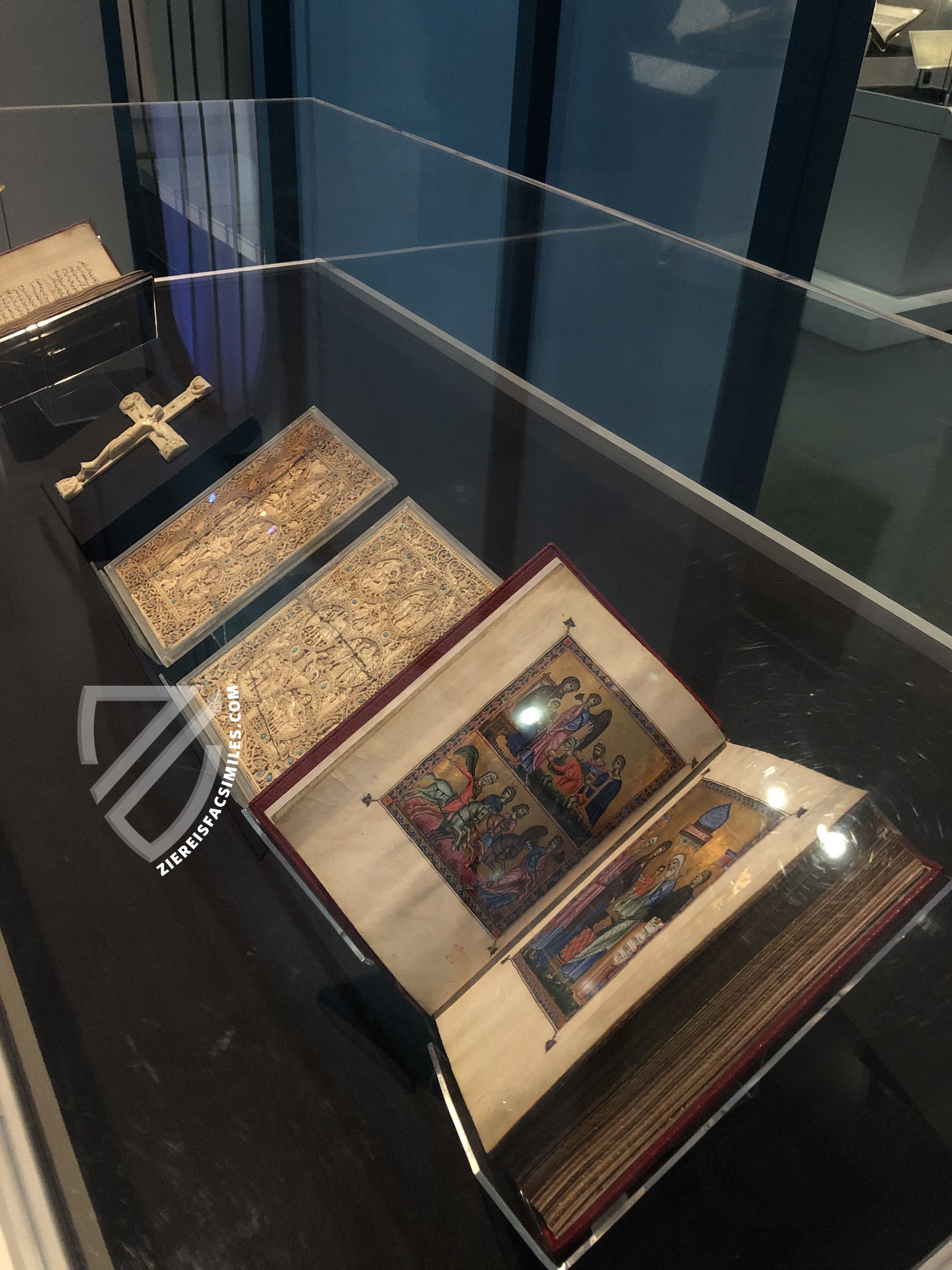 Psalter of Queen Melisende of Jerusalem with the matching ivory plaques of the original binding