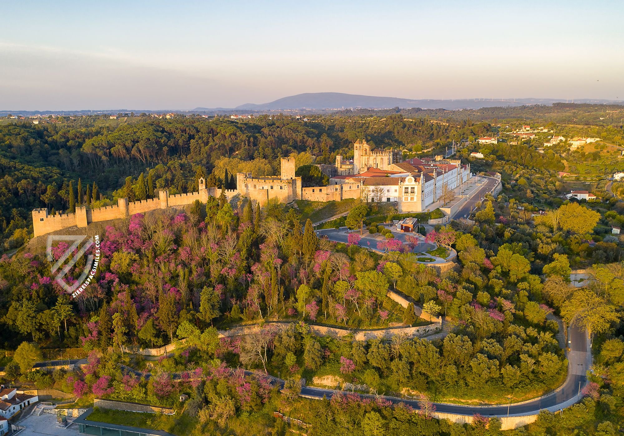 The Convent of Christ in Tomar (Source: iStock/LuisPinaPhotogrpahy)