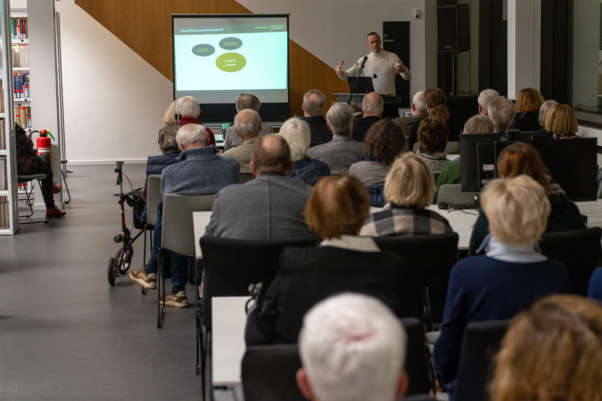 About 70 listeners attend the lecture by Georg Ziereis About 70 listeners attend the lecture by Georg Ziereis